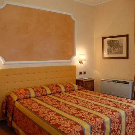 Mondial Hotel
